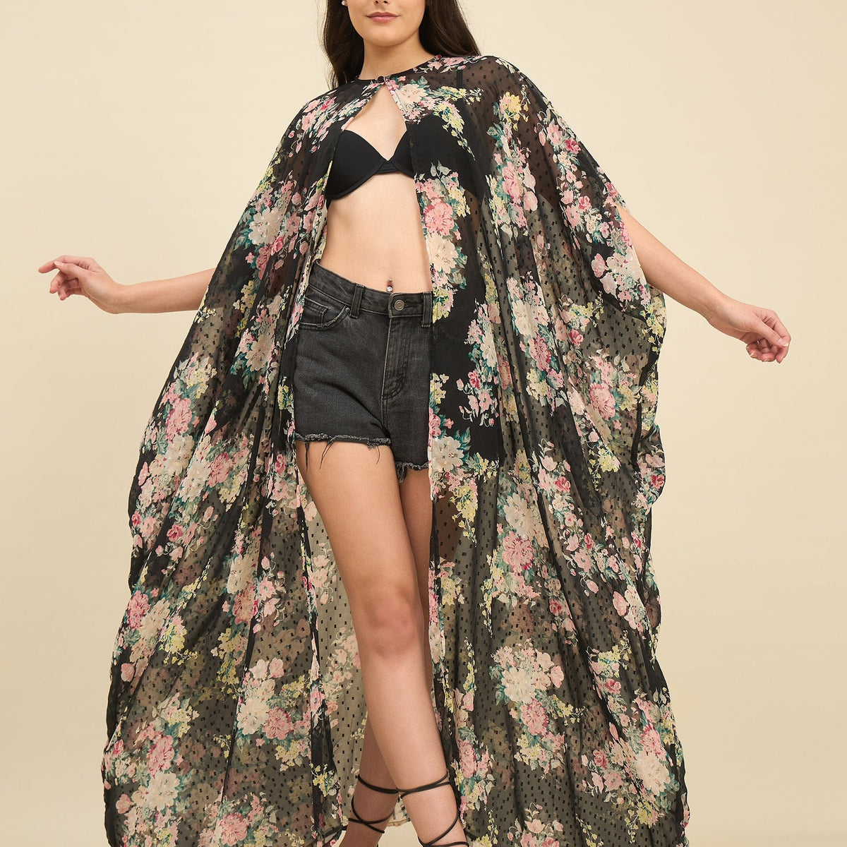 Cover-up Floral SHAN - Taille S, Occasion Très Bon état, Parfait Pour Vacances Plage
