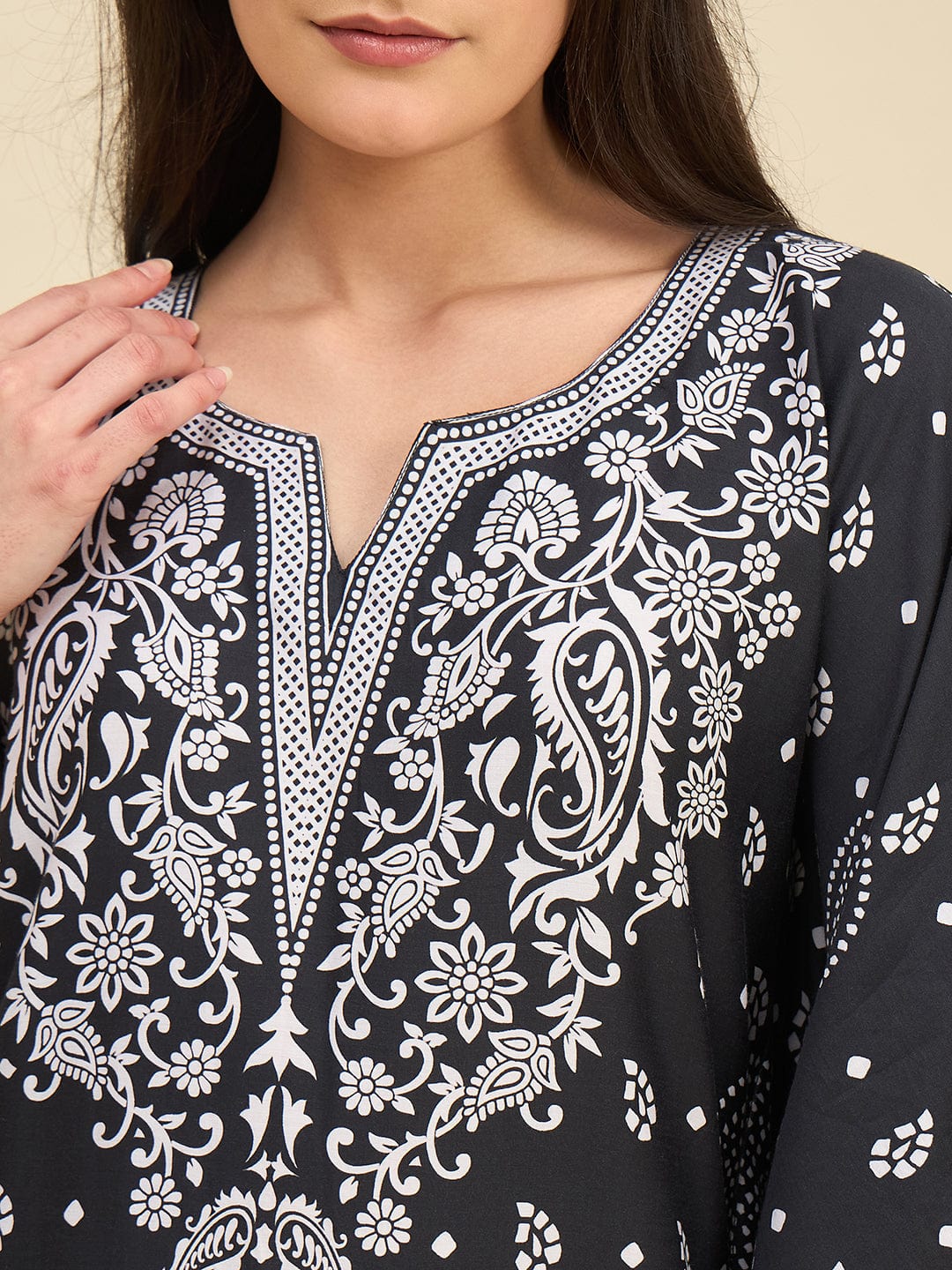 The Kaftan Company Kaftan Black & White Ethnic Printed Kaftan