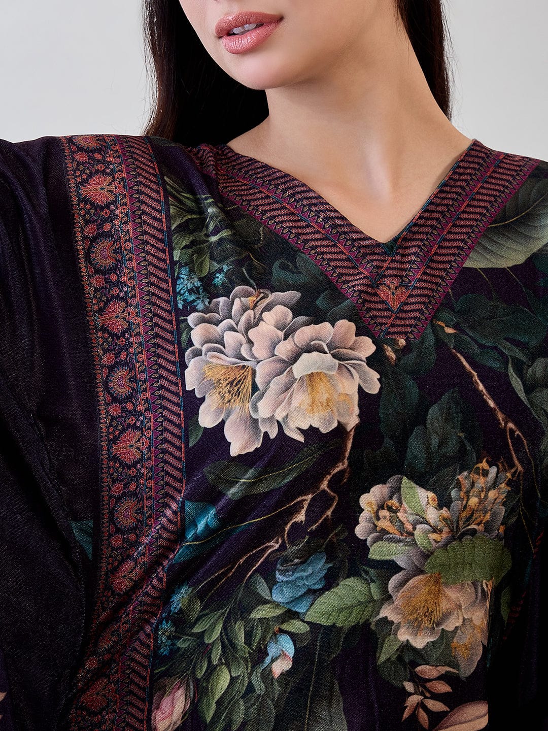 The Kaftan Company Kaftan Green Floral Garden Velvet Night Wear Kaftan