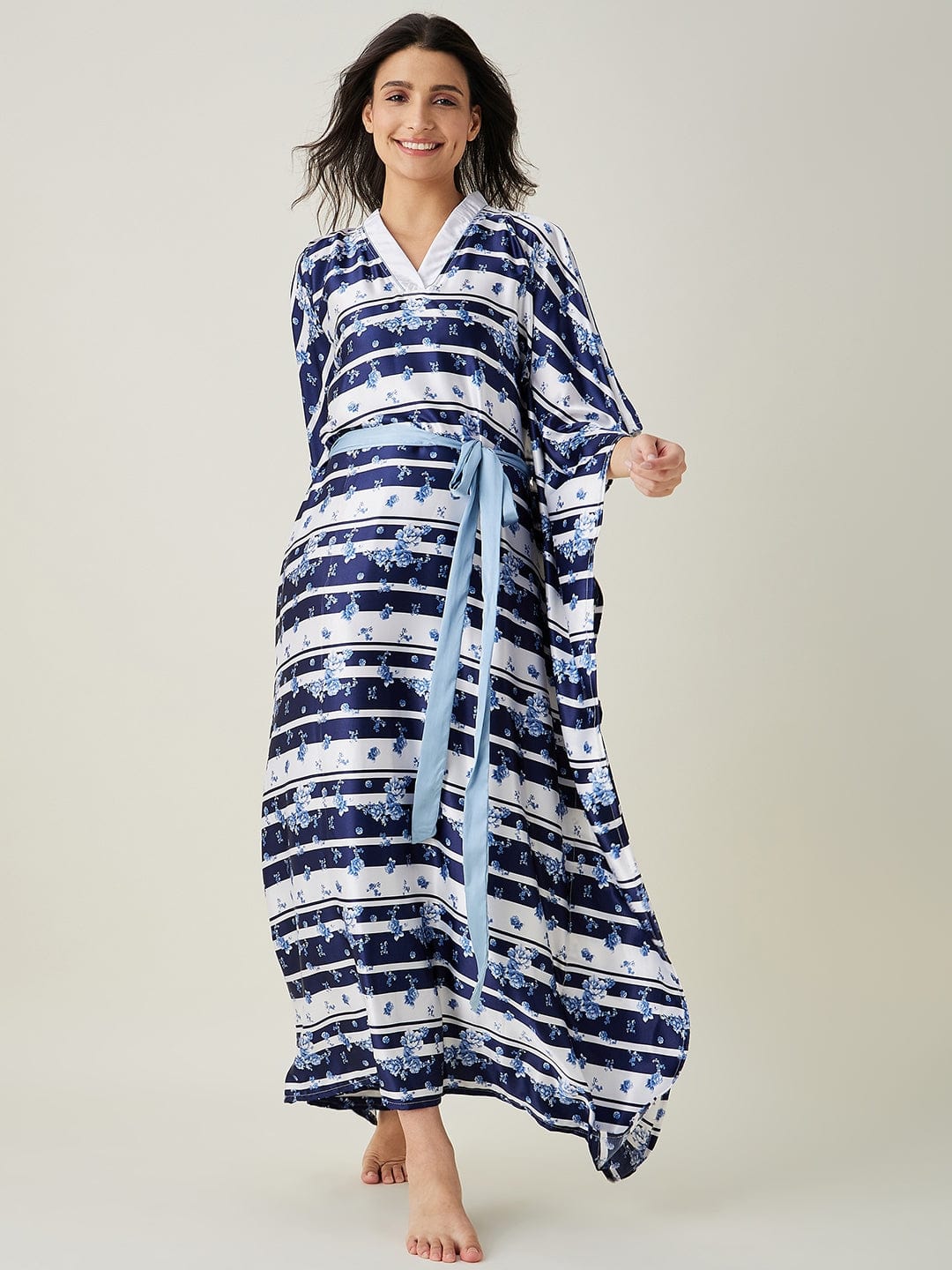 The Kaftan Company Kaftan White and Blue Ditsy Floral Loungewear Kaftan