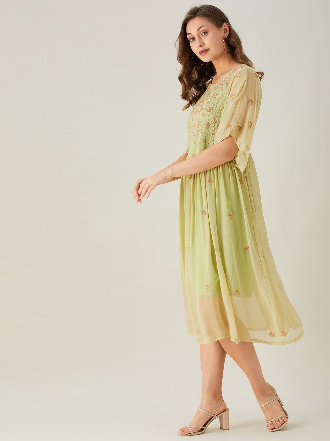 The Kaftan Company Kurta Green Hand Embroidered Chikanakri Kurta