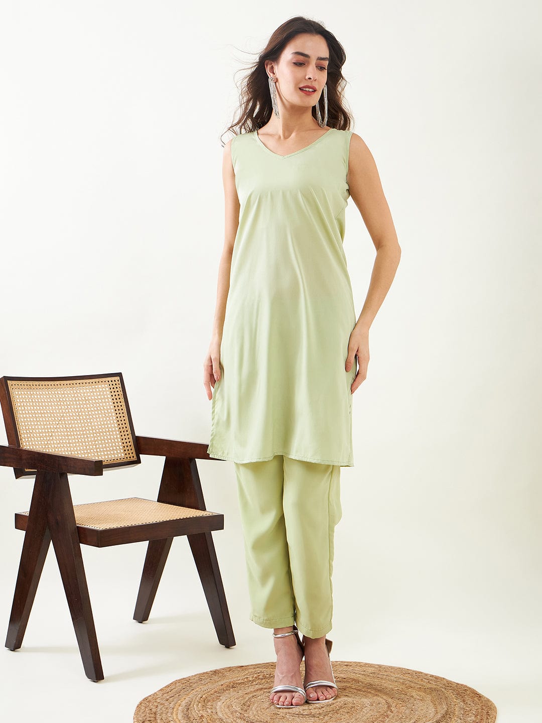 The Kaftan Company Kurta Sets Light Green Hand Embroidred Party Kurta with Slip and Pants