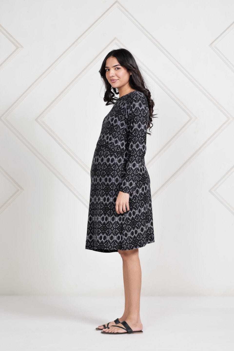 The Kaftan Company Maternity Black and Grey Geometric Print Viscose Lycra Maternity Dress