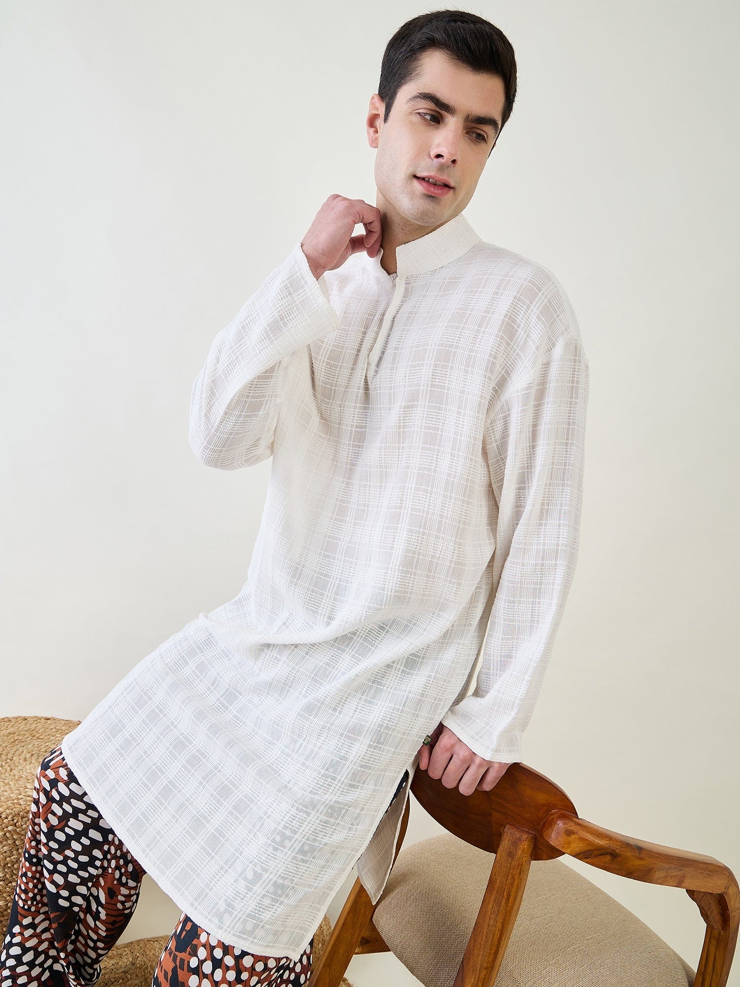 The Kaftan Company Pyjama Set Mens White Kurta with Animal Printed Pants