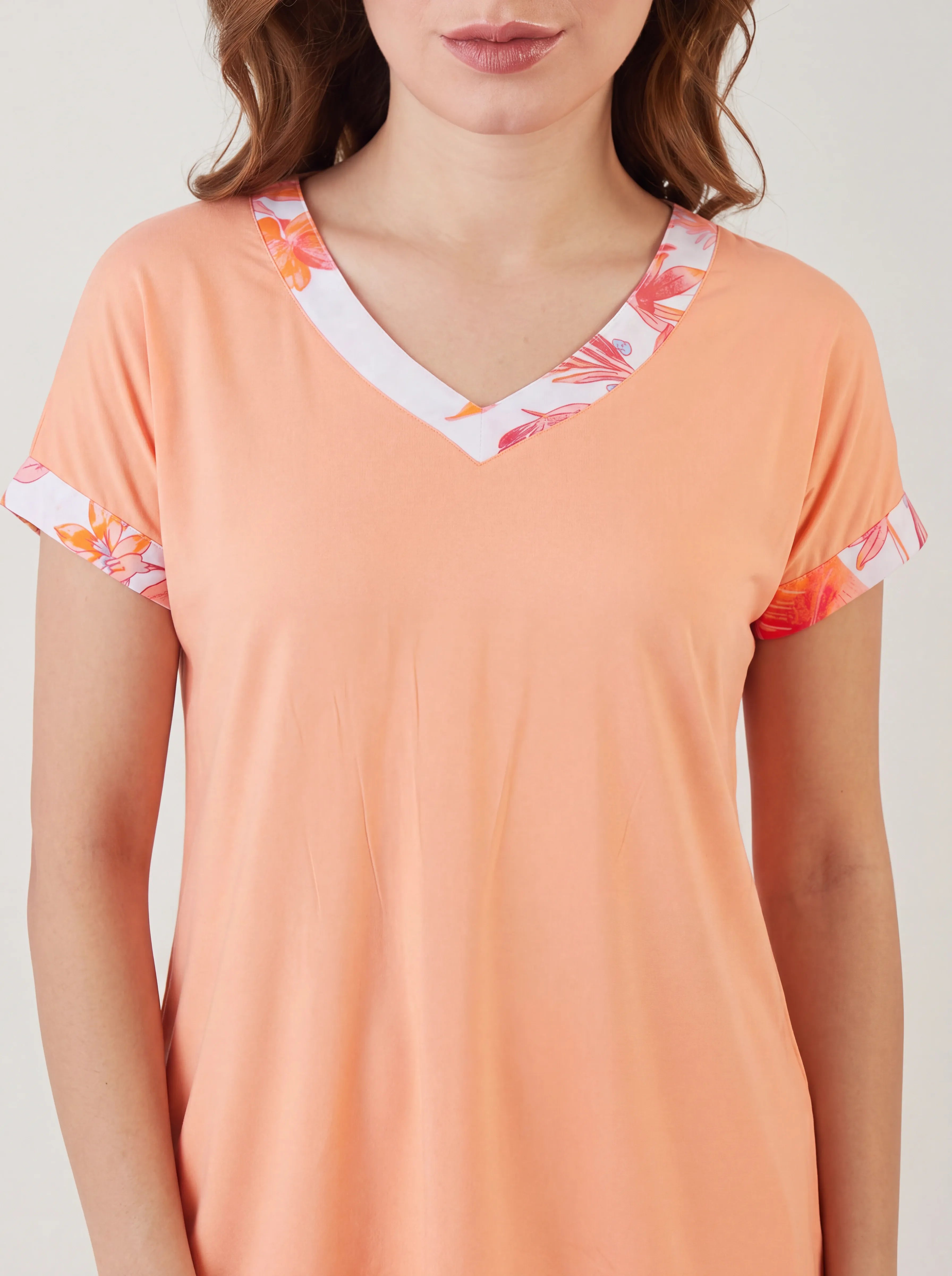 The Kaftan Company Pyjama Set Peach Solid Top with Tropical Floral Pyjama Set for Women