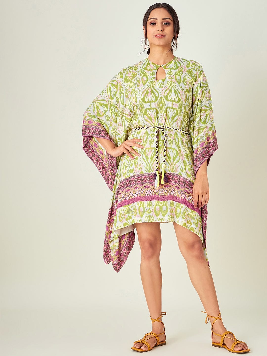 The Kaftan Company Kaftan White Ikkat Print Resort Kaftan