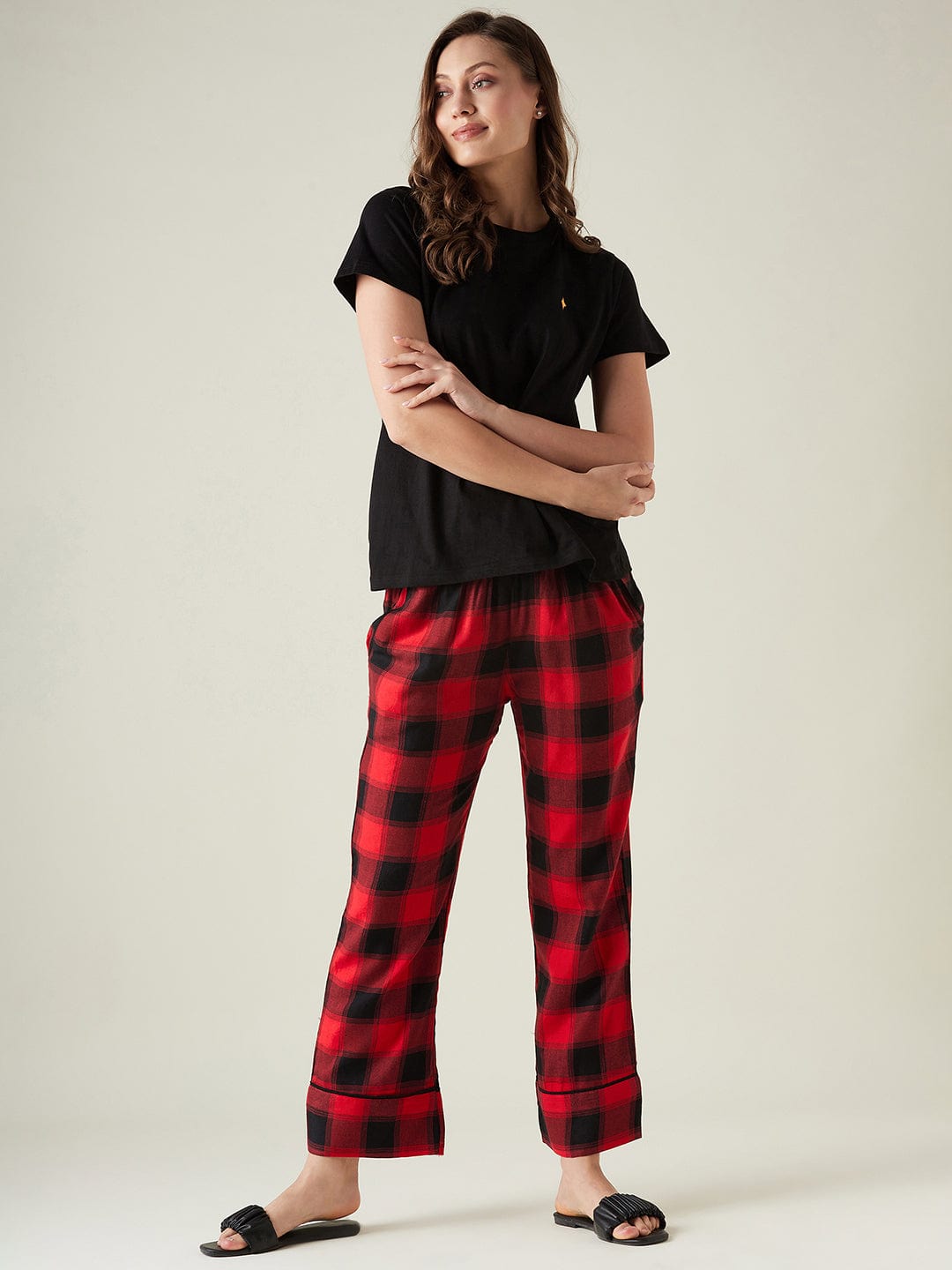 The Kaftan Company Pyjama Set Red plaid lounge set with t-shirt