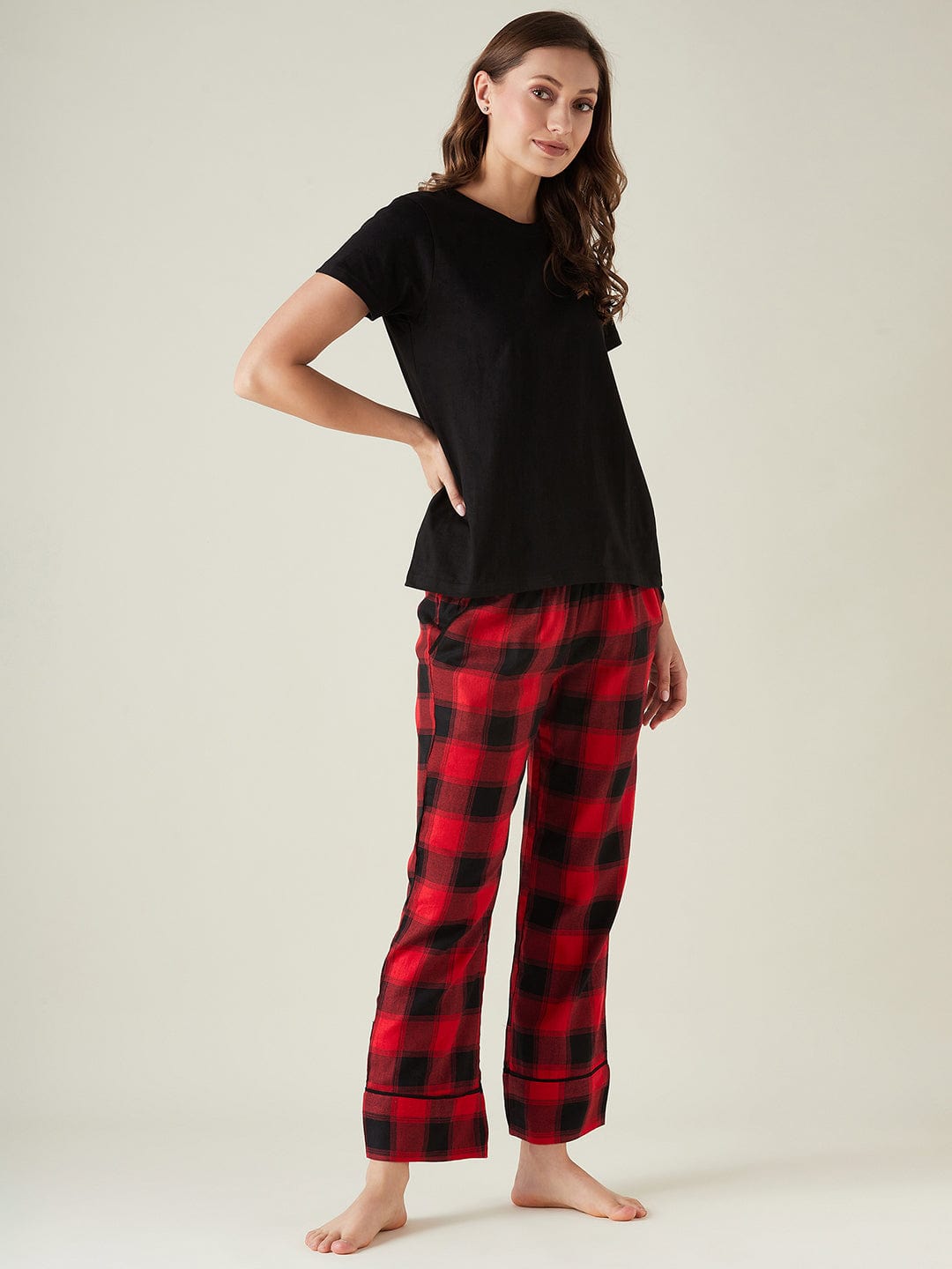 The Kaftan Company Pyjama Set Red plaid lounge set with t-shirt
