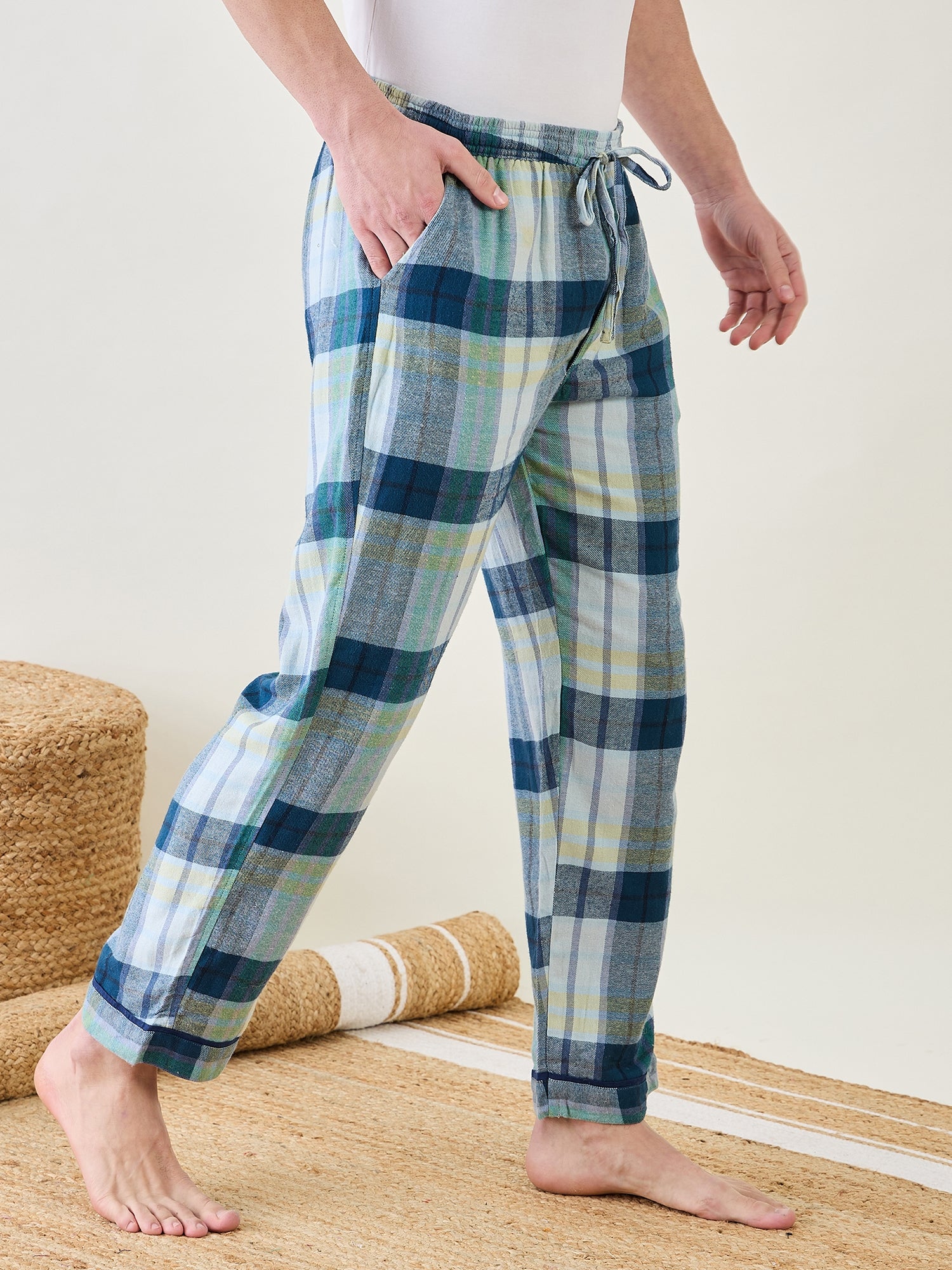 Men's cotton lounge pants in blue checks