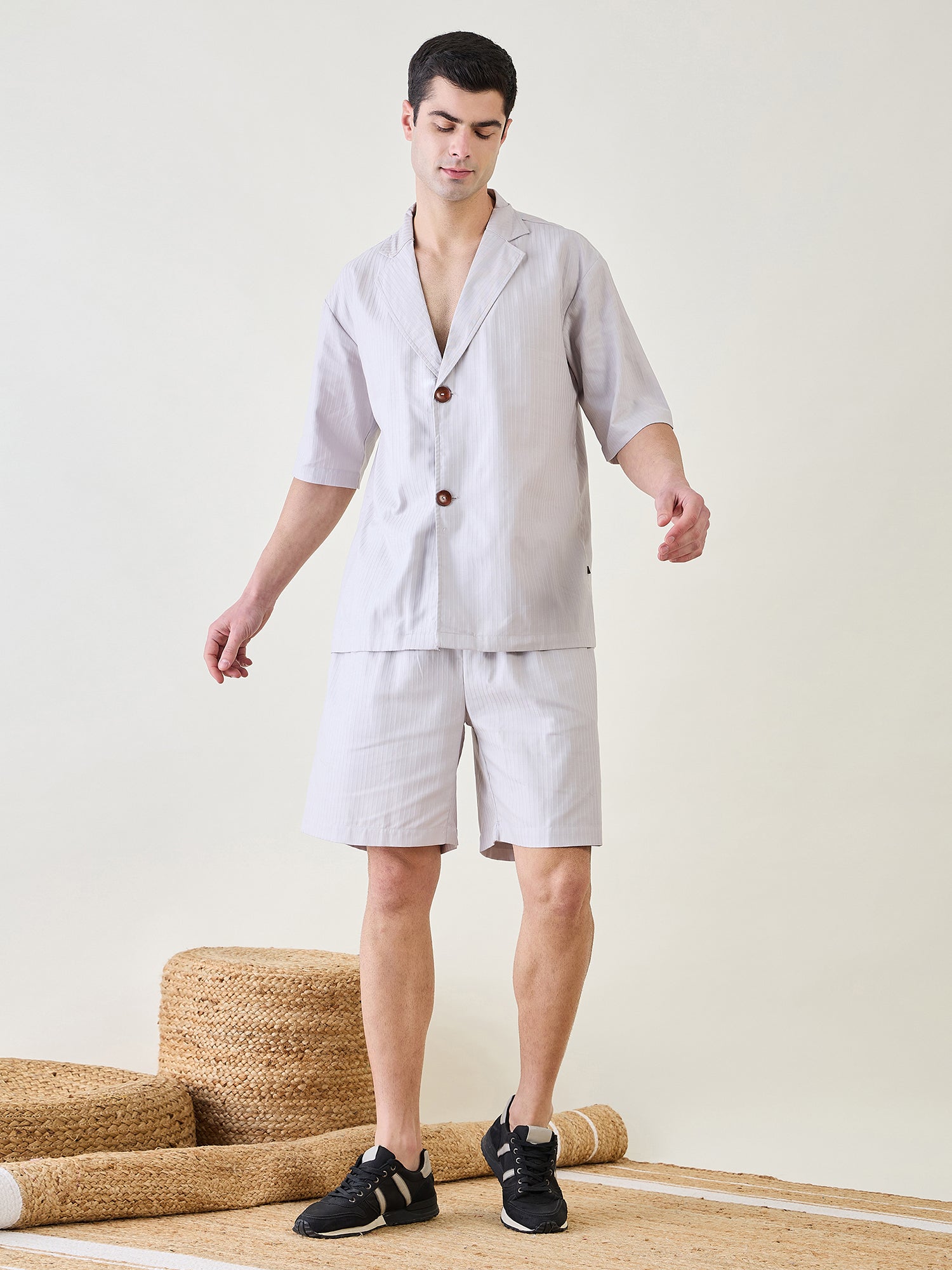 Stylish Mens Grey Collar Shirt And Shorts Set
