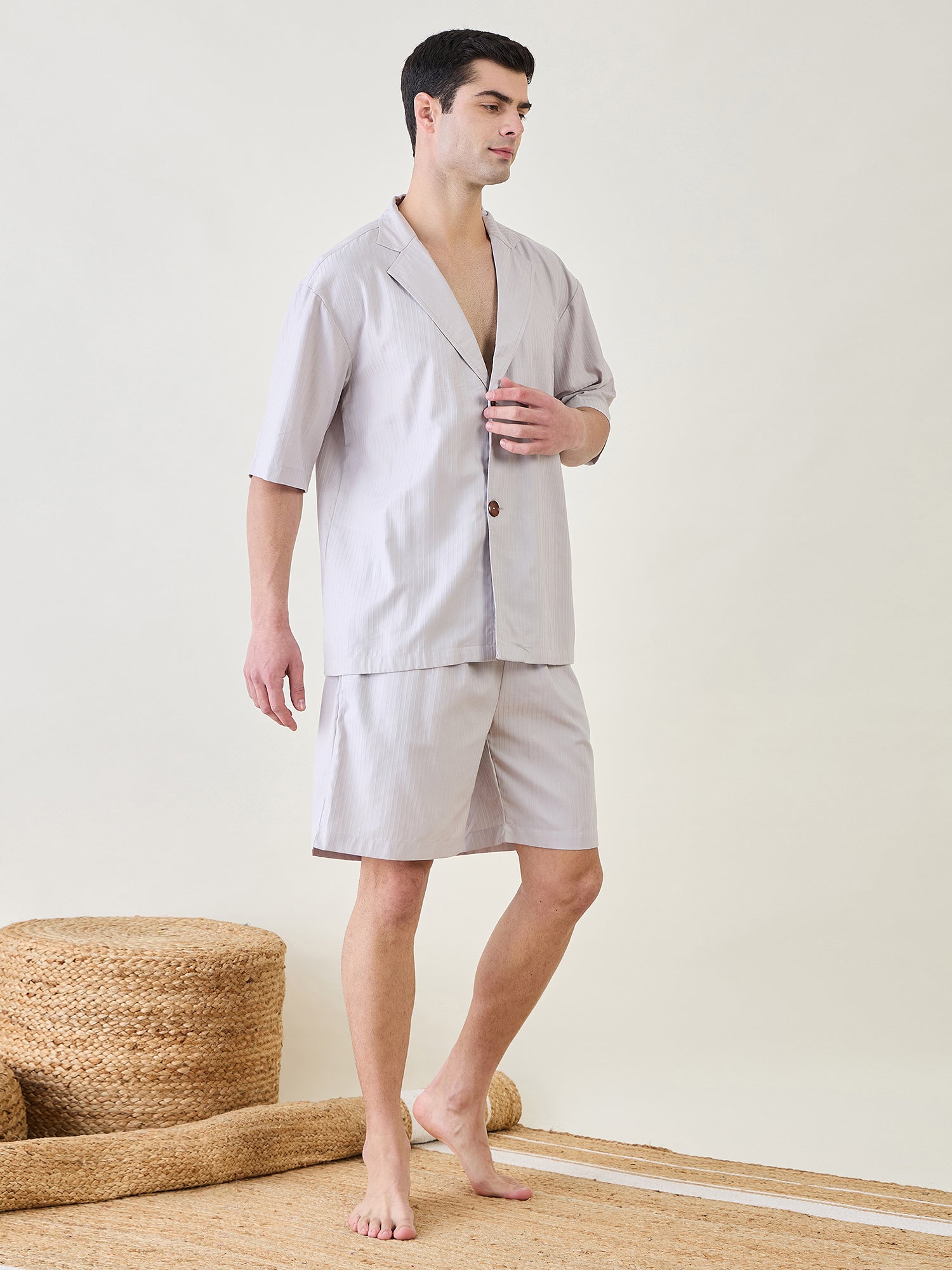 Comfortable Mens Grey Collar Shirt And Shorts Set