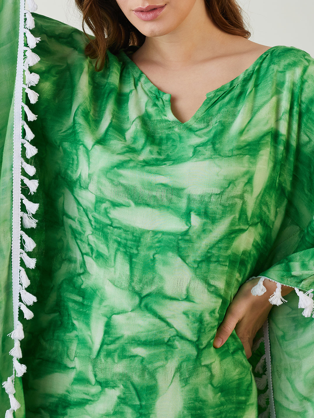 Women Green Tie-Dyed Fringed V Neck Kaftan Loungewear
