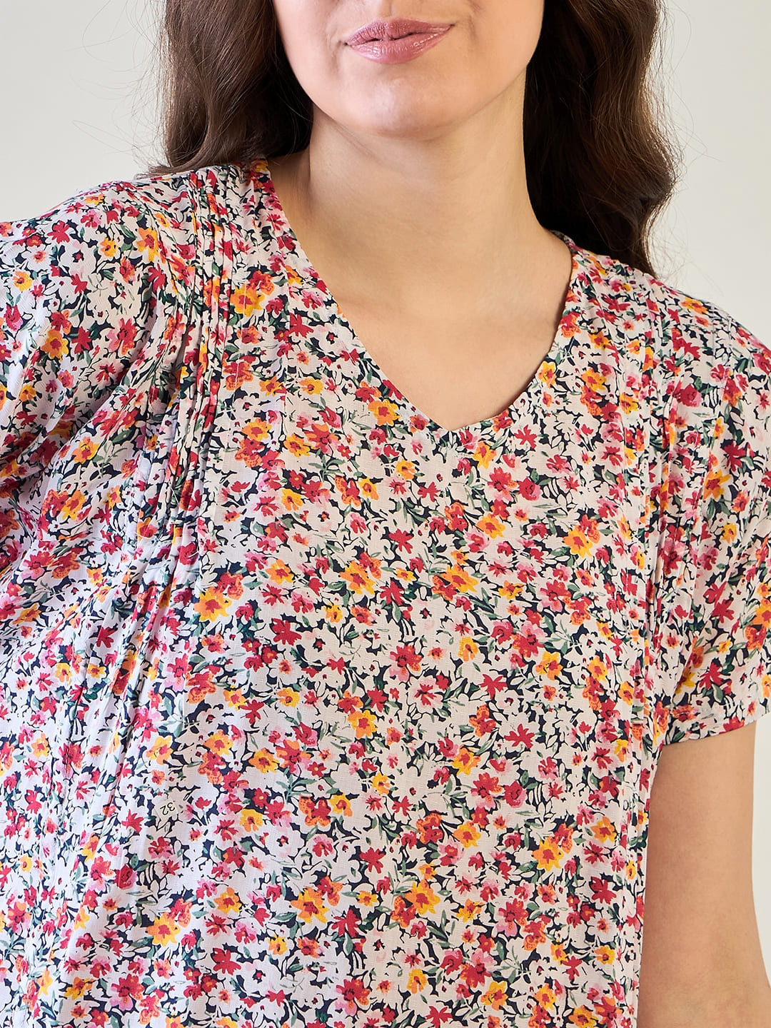 Soft cotton fabric for a breathable and comfy nightdress in red floral print.
