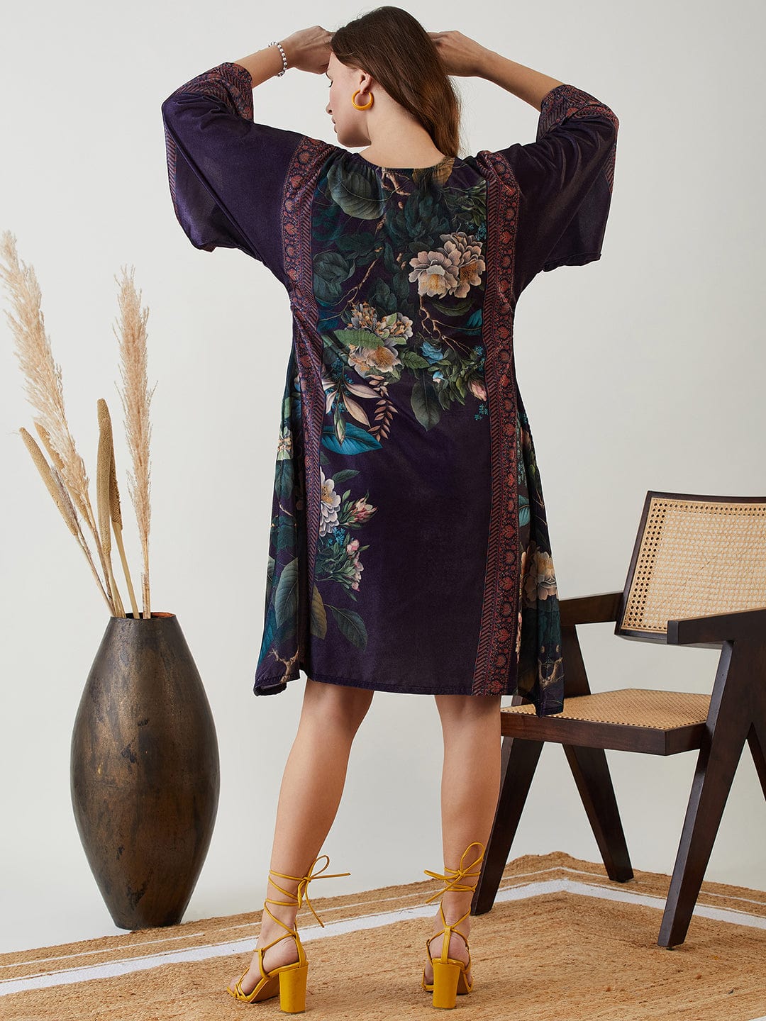 Black Vintage Blossom Velvet Knee Length Dress S