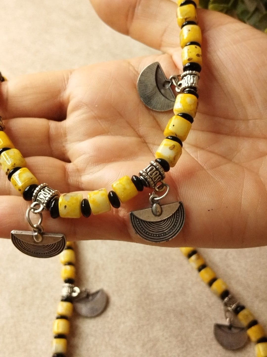 The Kaftan Company Jewelry Regular Rustic Yellow and Black Ceramic Beads Necklace Set
