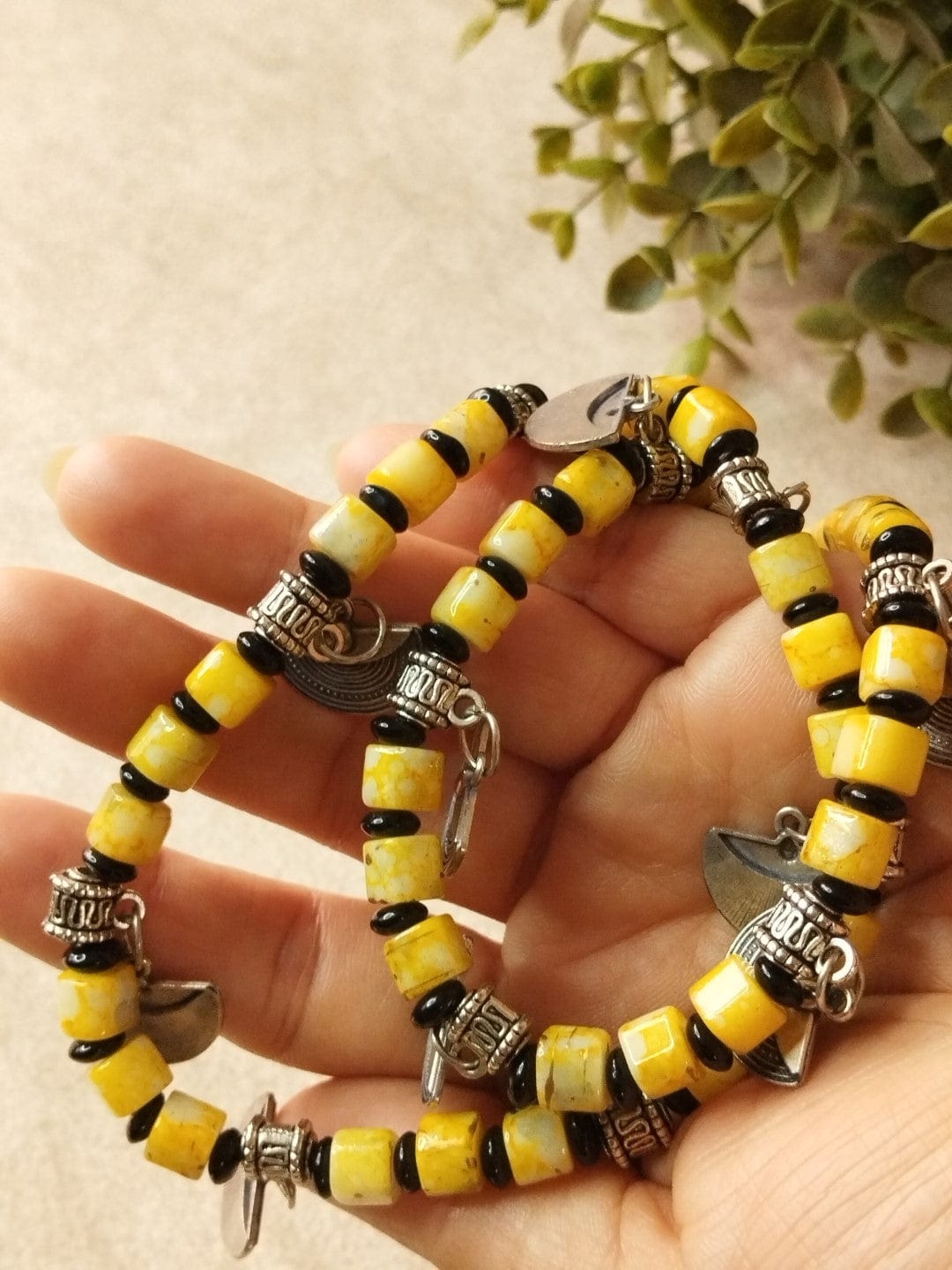 The Kaftan Company Jewelry Regular Rustic Yellow and Black Ceramic Beads Necklace Set