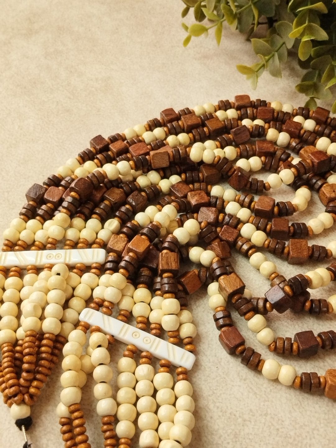 The Kaftan Company Jewelry Regular Two-Tone Wooden Beads Natural Contrast Necklace