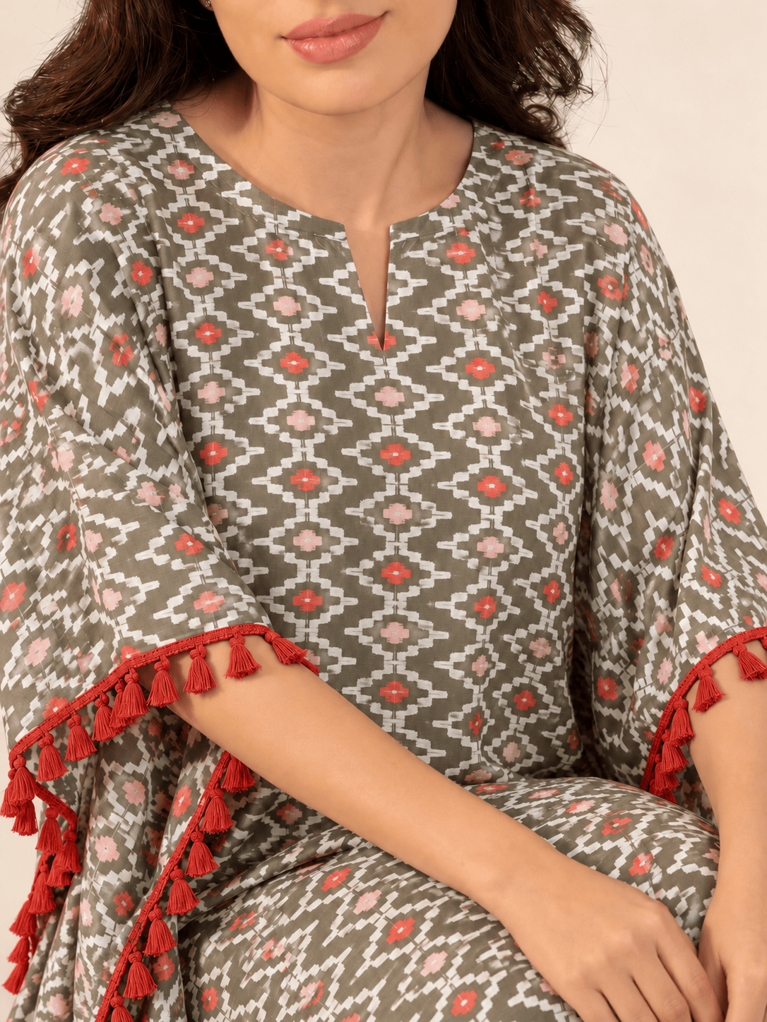 The Kaftan Company Kaftan Grey Geometric Print Cotton Kaftan with Red Tassel Trim