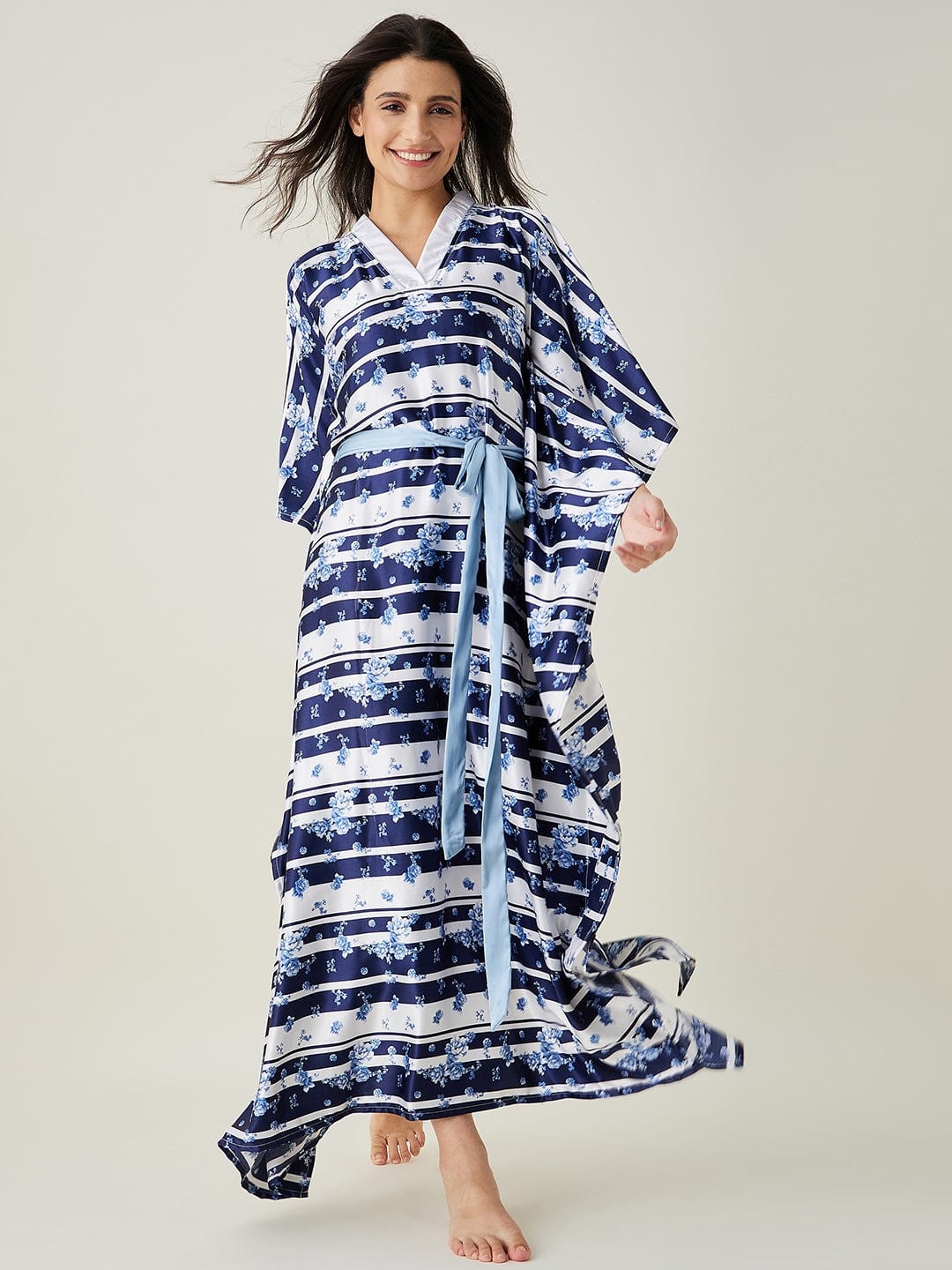 The Kaftan Company Kaftan White and Blue Ditsy Floral Loungewear Kaftan