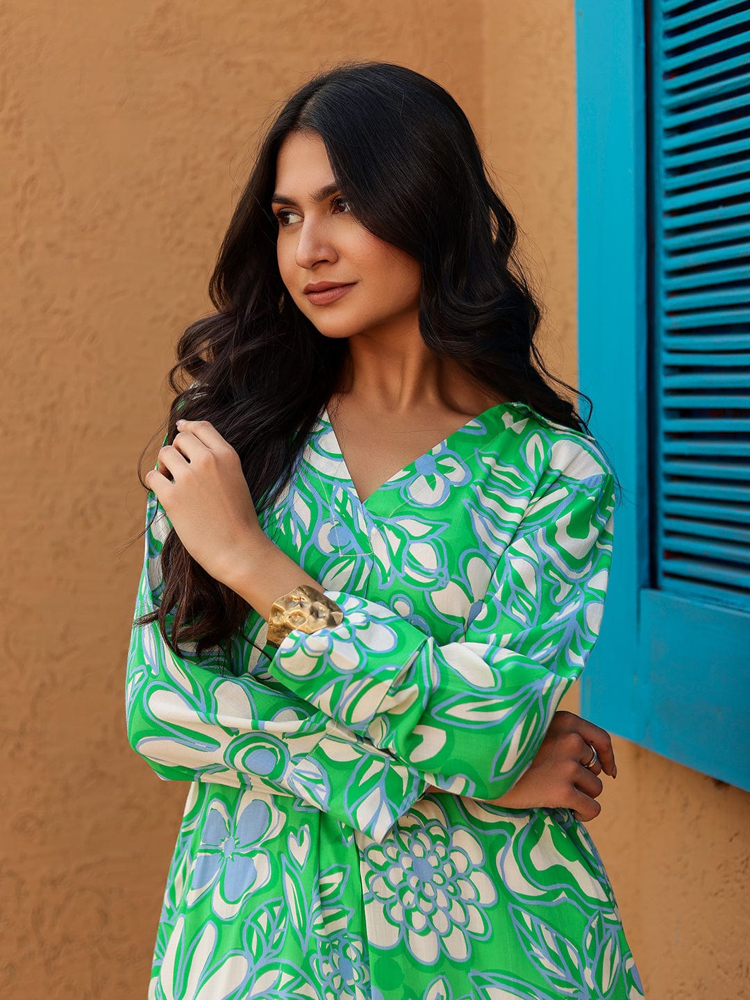 The Kaftan Company Kurta Bright Green Abstract Floral Print Kurta With V-Neck