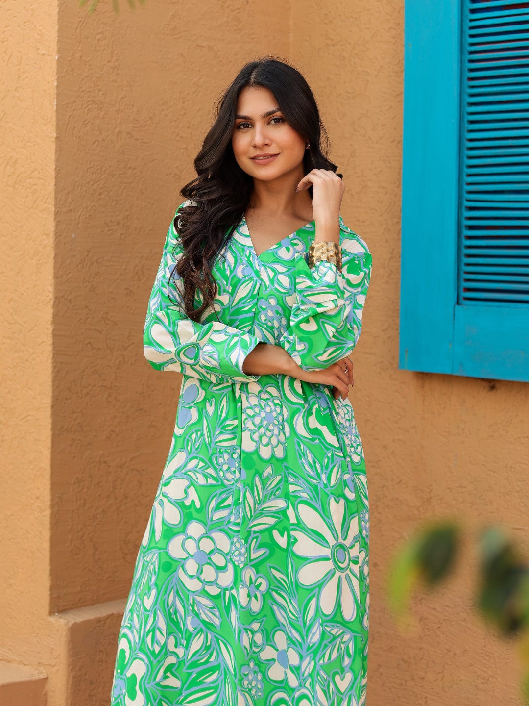 The Kaftan Company Kurta Bright Green Abstract Floral Print Kurta With V-Neck