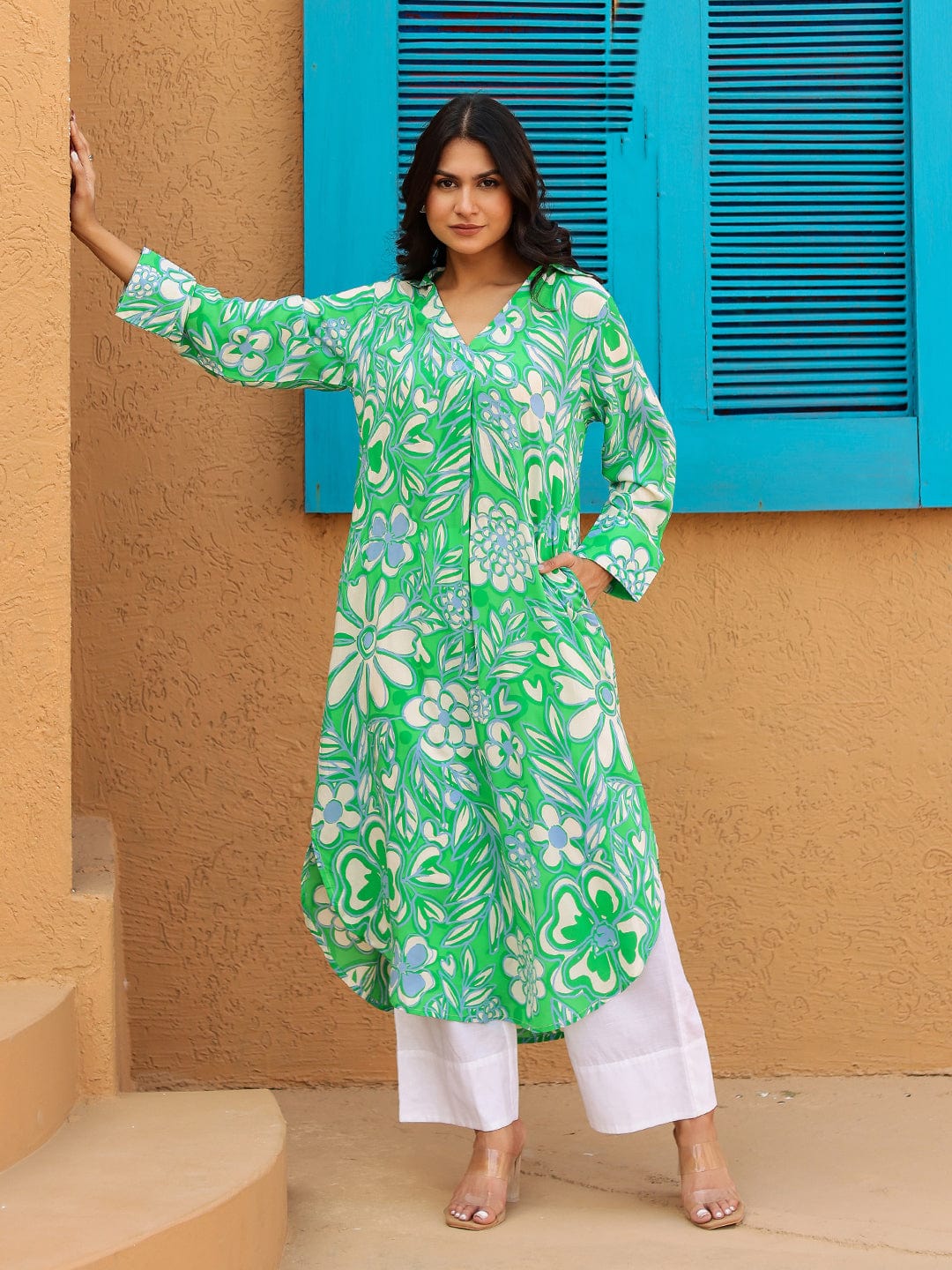 The Kaftan Company Kurta Bright Green Abstract Floral Print Kurta With V-Neck