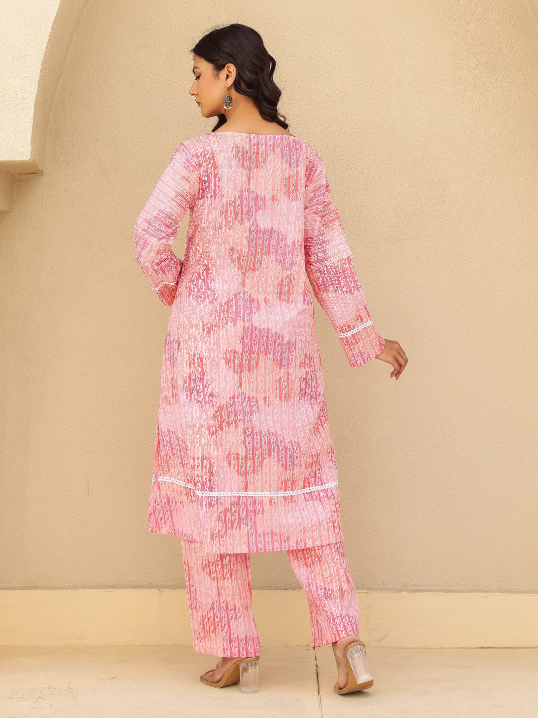 The Kaftan Company Kurta Sets Pink Abstract Print Cotton Kurta Set with Lace Trim