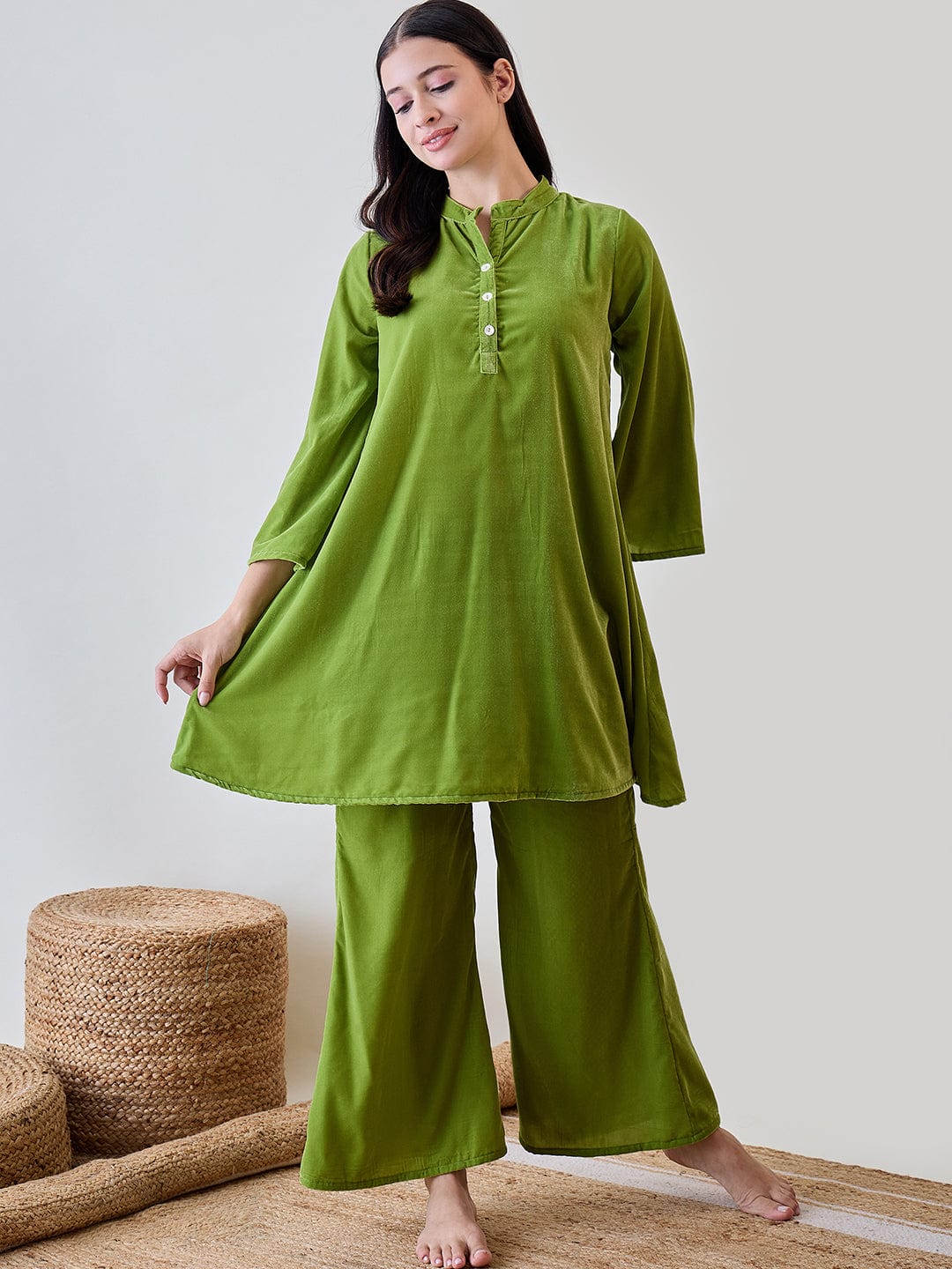 The Kaftan Company Lounge Set Olive Green Velvet Minimalistic Lounge Set