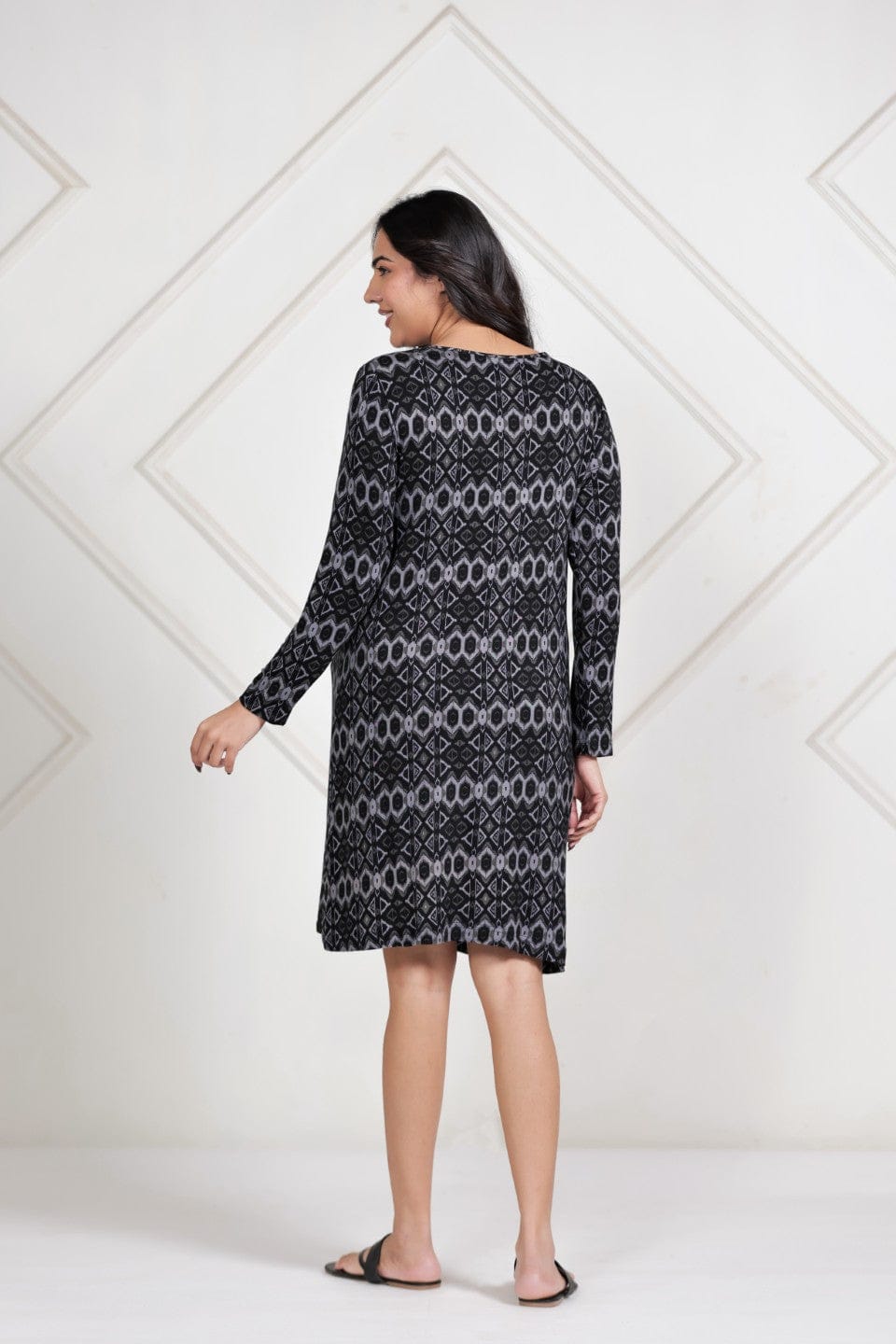 The Kaftan Company Maternity Black and Grey Geometric Print Viscose Lycra Maternity Dress