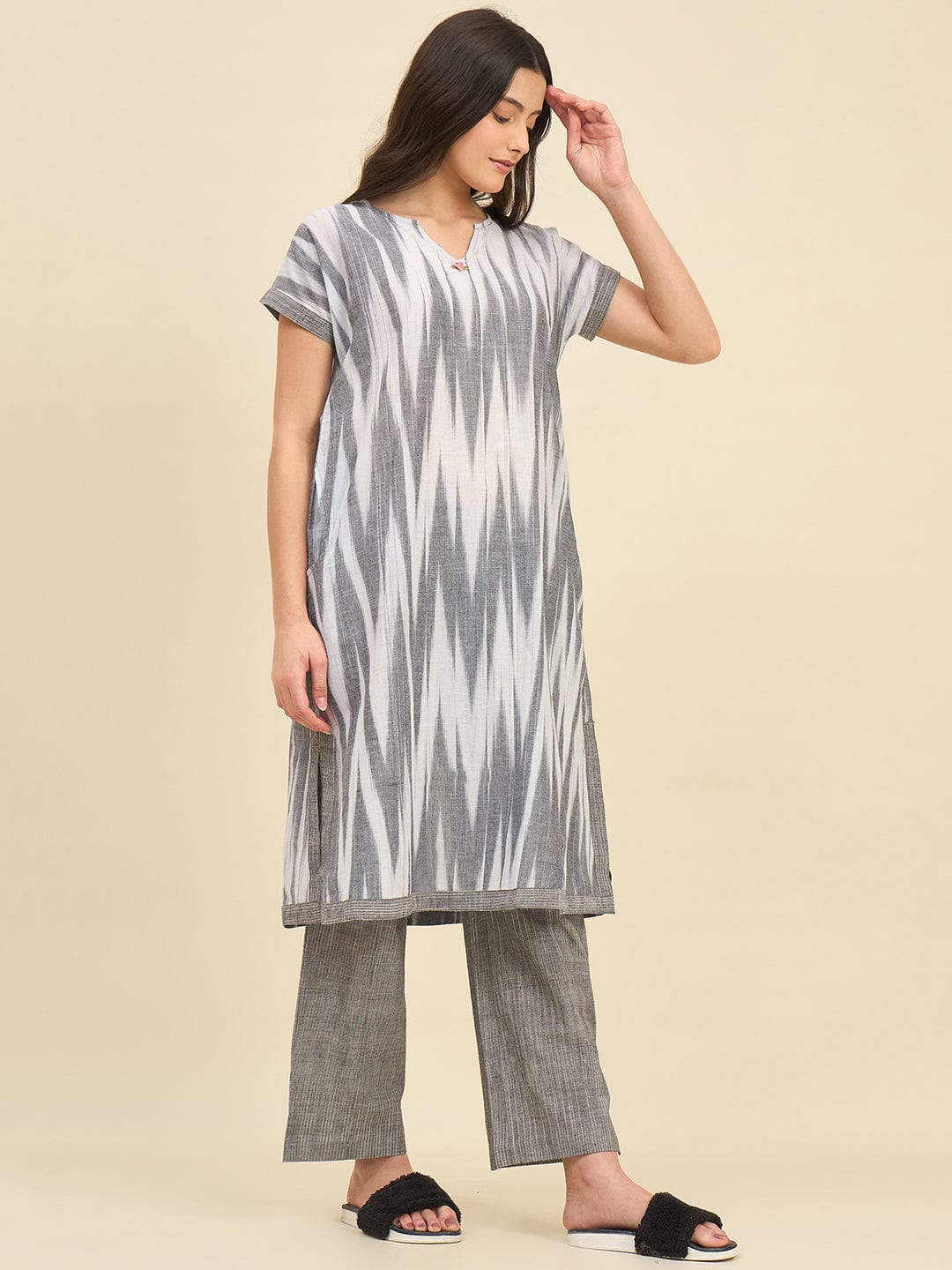The Kaftan Company Pyjama Set Grey Handloom Ikat Cotton Co-ord Set for Women – Relaxed Fit Kurta & Pyjama Set