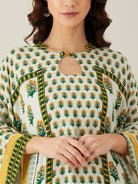 Women's white kaftan kurta with floral print, lace accents and mandarin collar