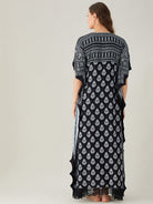 The Kaftan Company Kaftan Scalloped Edge Monochrome Patterned Maxi Kaftan