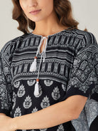 The Kaftan Company Kaftan Scalloped Edge Monochrome Patterned Maxi Kaftan