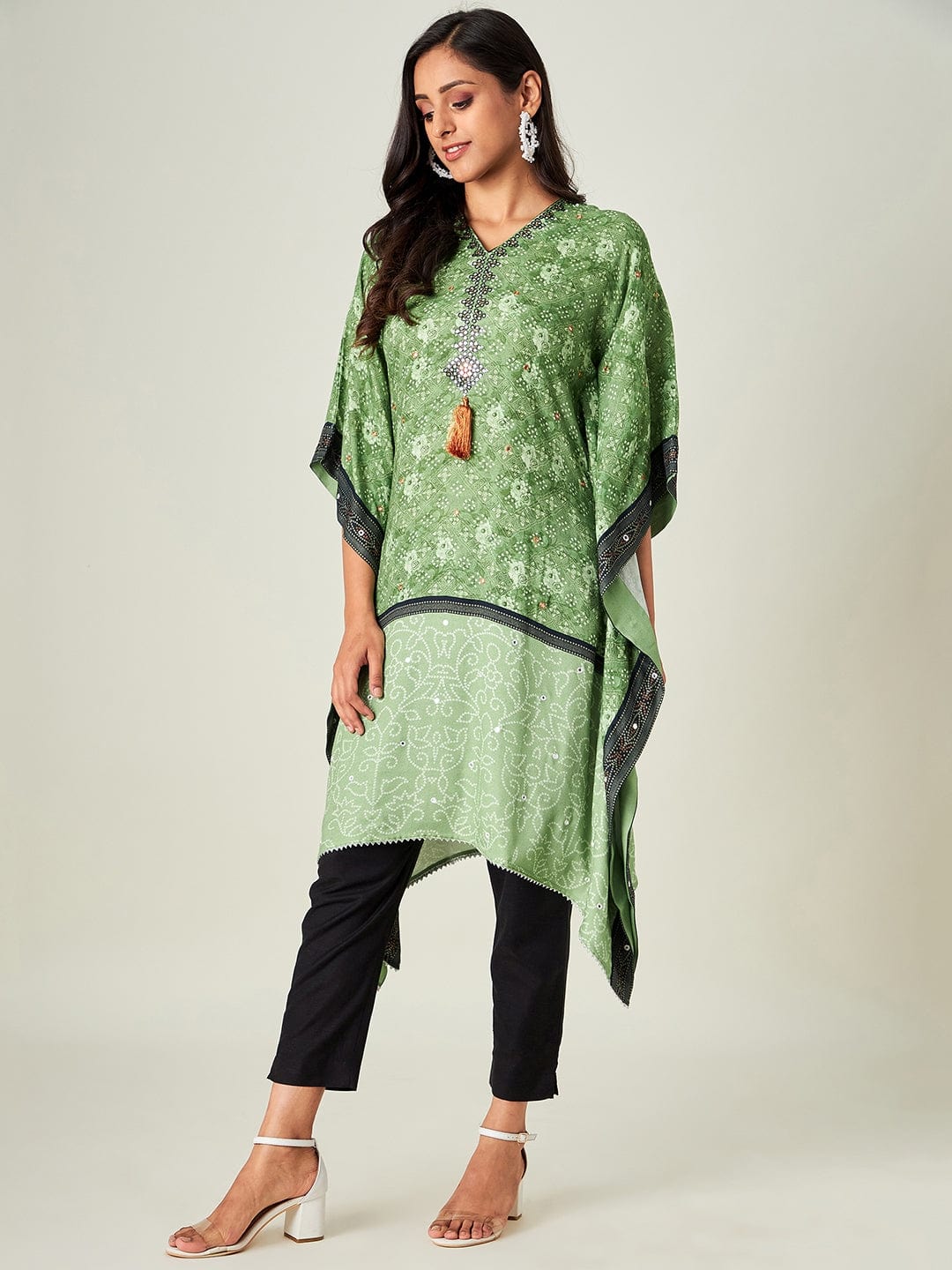 The Kaftan Company Kurta Green and Black Paneled Bandhani Kurta