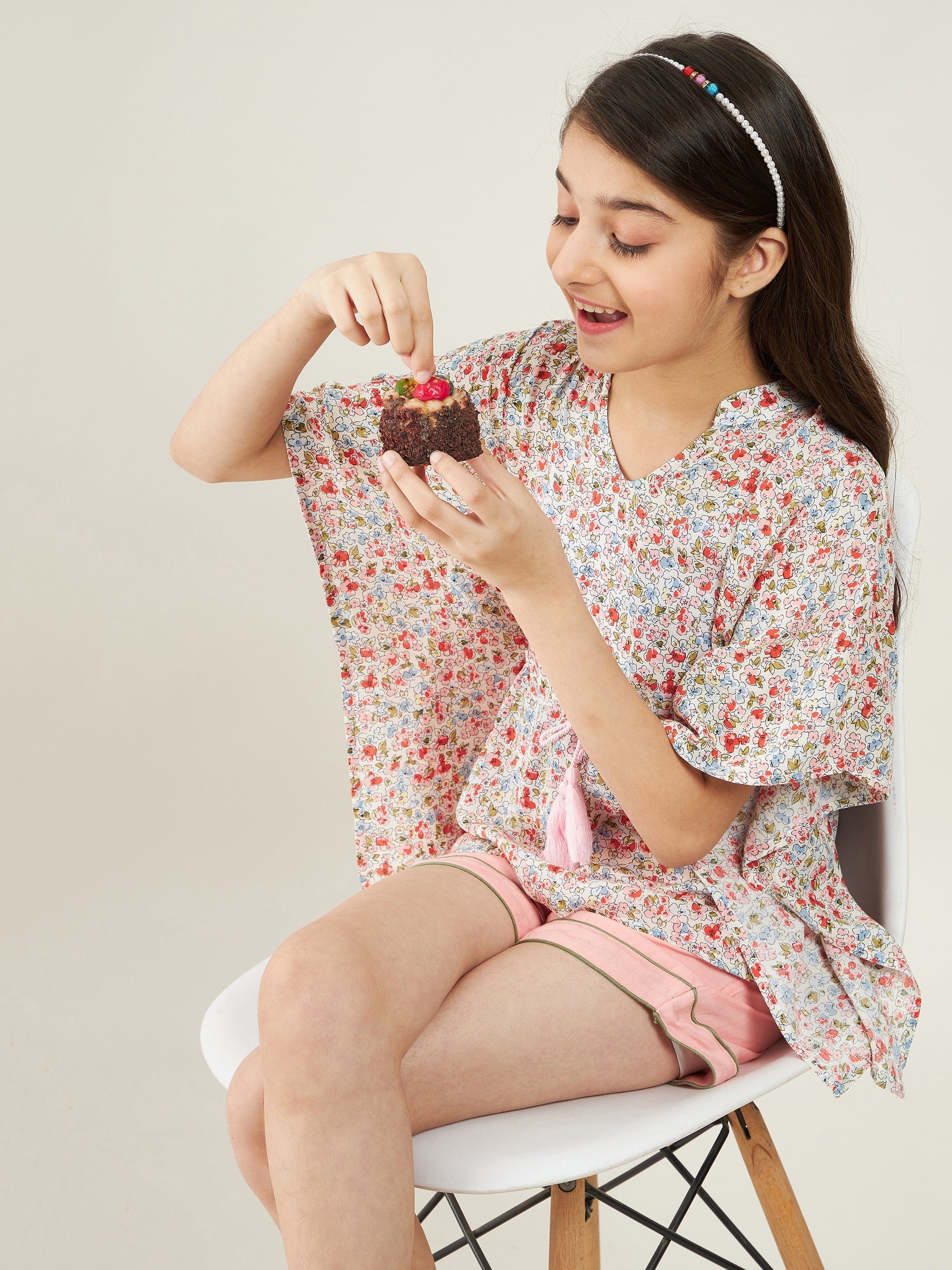 The Kaftan Company Shorts Set Girls Off White Ditsy Floral Loungeset